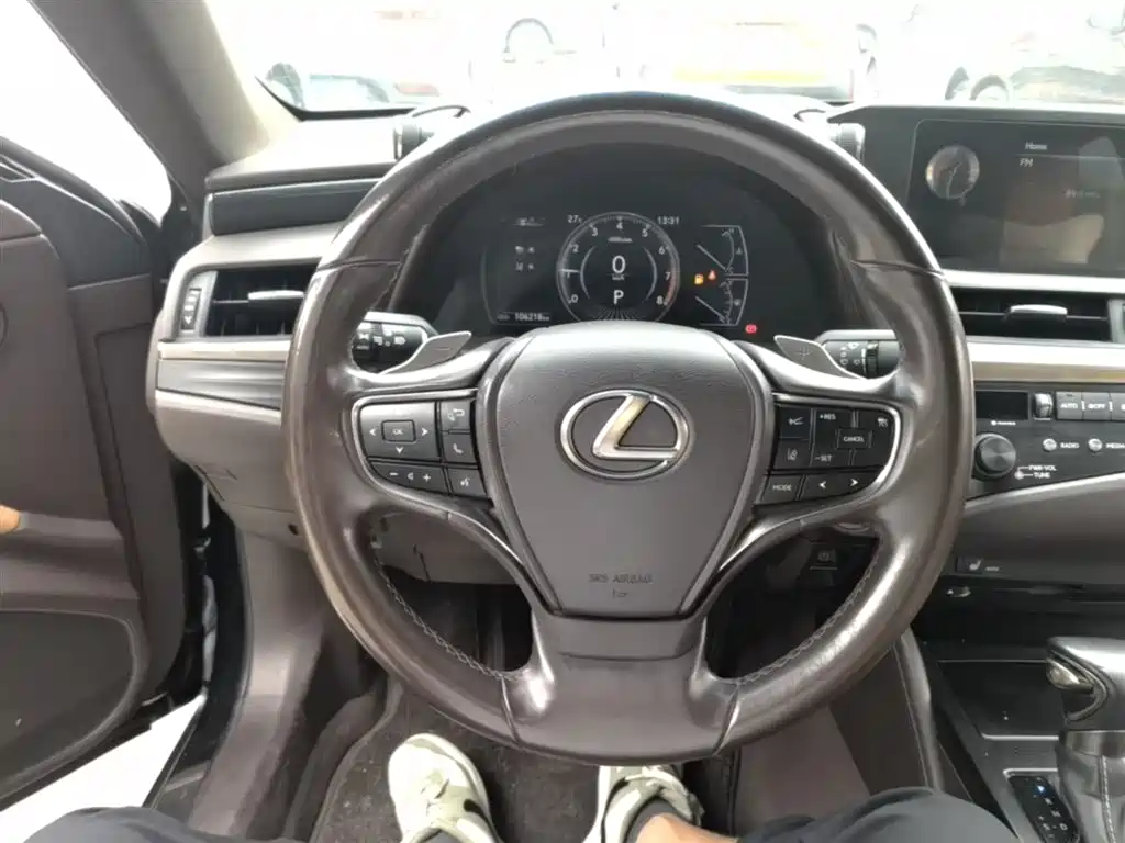 Lexus ES 2018 200 Excellence Edition China V фото 11
