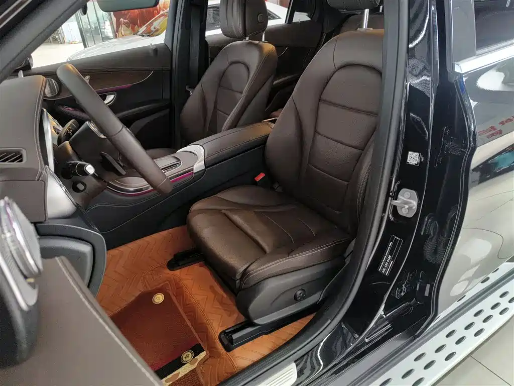 Mercedes-Benz GLC 2021 GLC 300 L 4MATIC Sporty фото 14