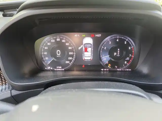 Volvo XC40 2020 T4 AWD Inscription Sport Edition — фото 4