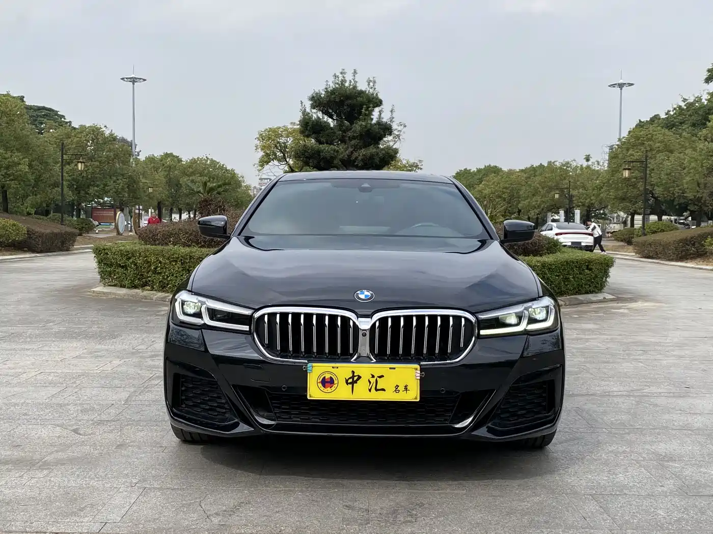 BMW 5 Series 2022 Facelift 530Li Premium M Sport Package фото 2