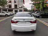 Фото 6 - Hyundai Sonata