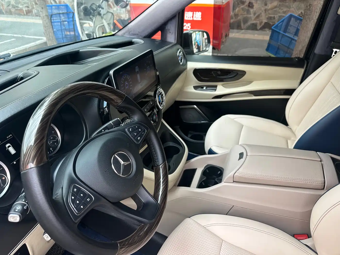 Mercedes-Benz Vito 2021 2.0T Business Edition 7-seater фото 6