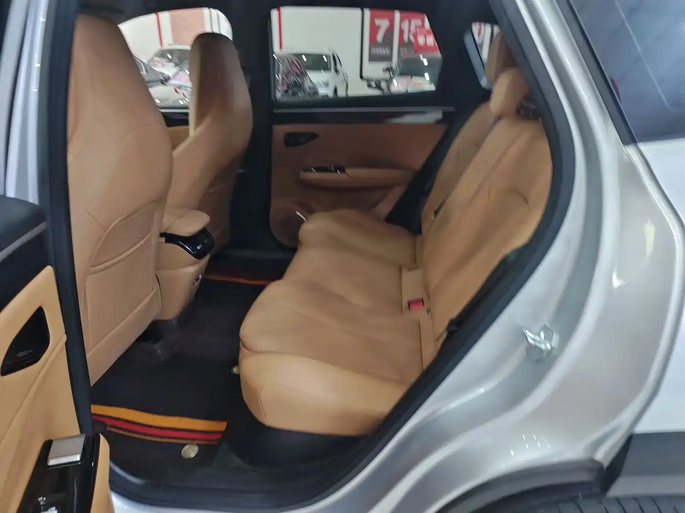 Geely Galaxy Galaxy L7 2025 Model EM-i 115km Long Range Edition фото 5