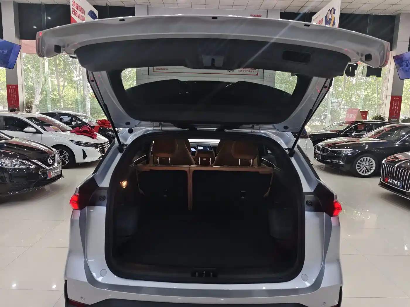 Geely Galaxy Galaxy L7 2025 Model EM-i 115km Long Range Edition фото 15
