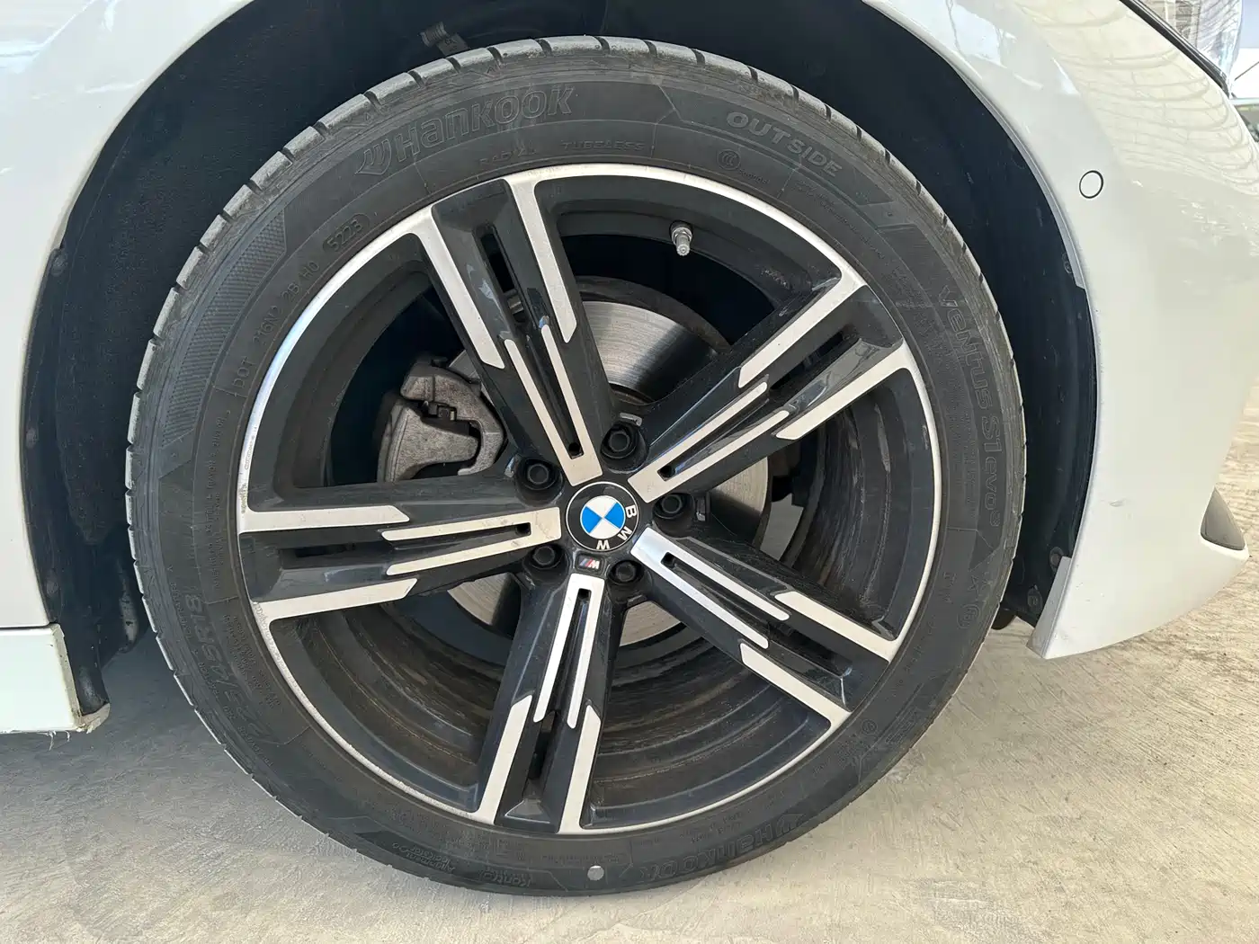 BMW 3 Series 2024 325i M Sport Package фото 9