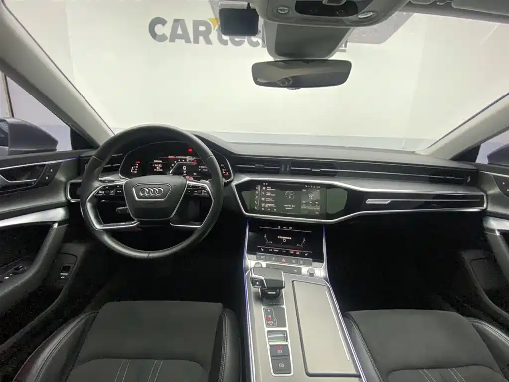 Audi A7L 2022 45 TFSI S-line Future Dream Edition фото 16