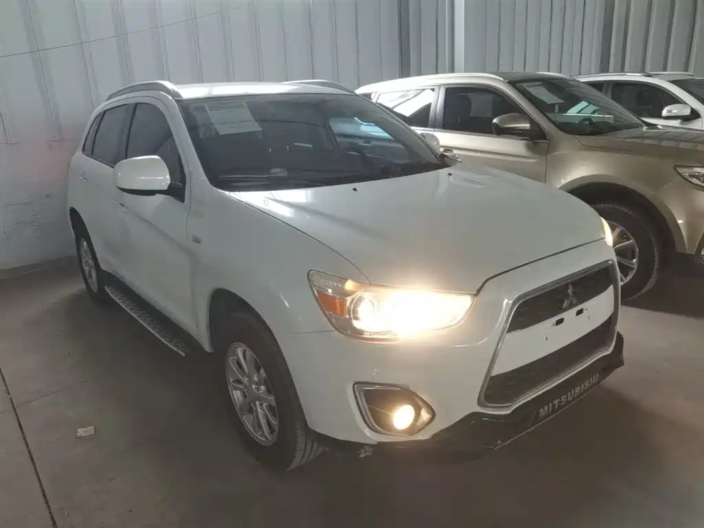 Mitsubishi ASX 2013 2.0L CVT 2WD Elite фото 4