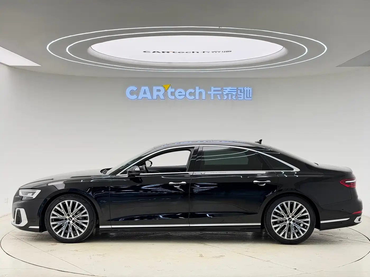 Audi A8 2024 Model A8L 50 TFSI quattro Premium Selection фото 6