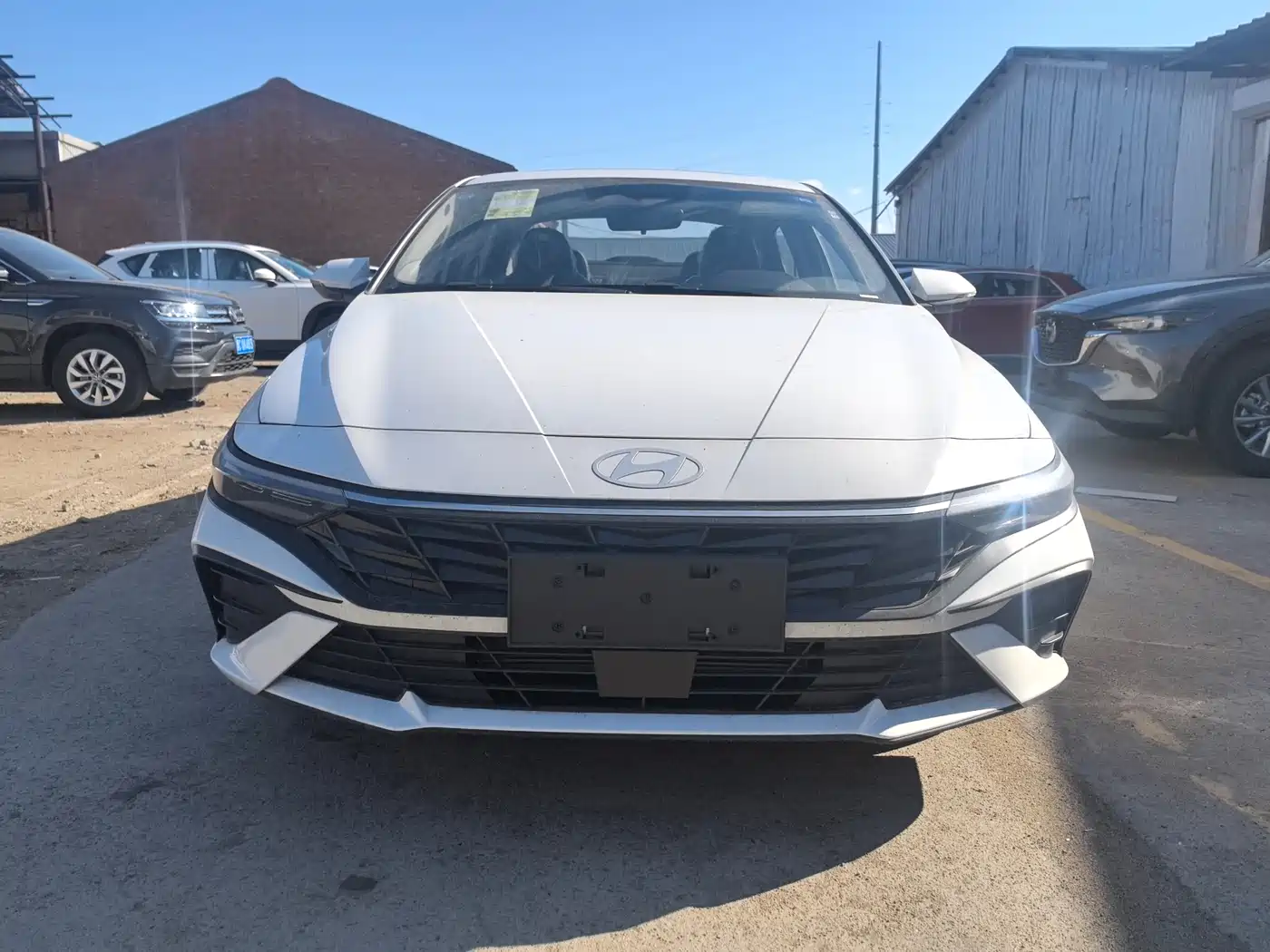 Hyundai Elantra 2023 Model 1.5L CVT LUX Premium Edition