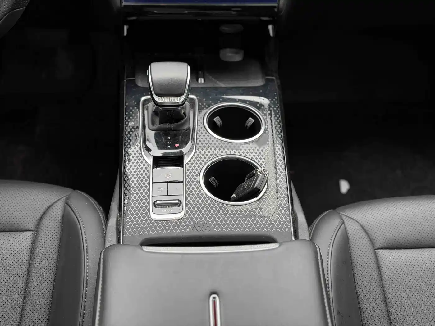 Hongqi HS3 PHEV 2024 PHEV 115km Power Edition фото 18
