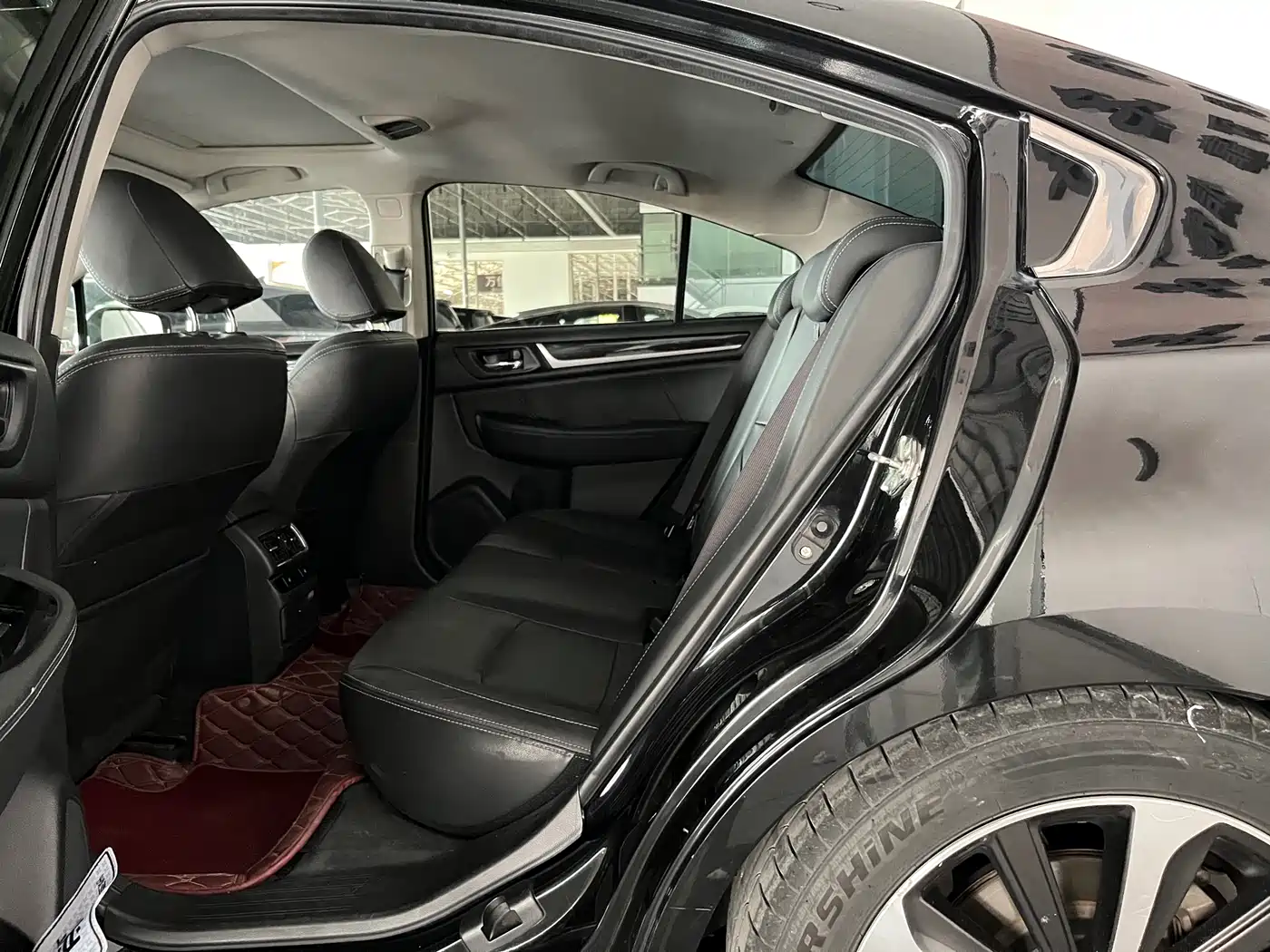 Subaru Legacy 2016 2.5i AWD Glory Edition фото 8