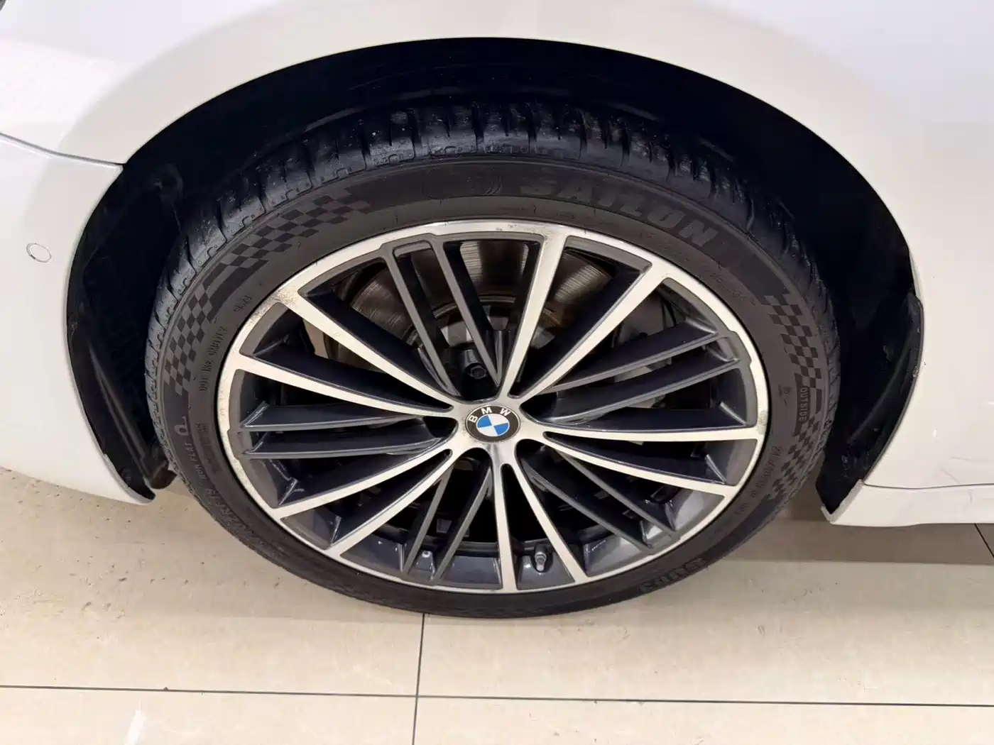 BMW 5 Series 2020 530Li Exclusive M Sport Package фото 11