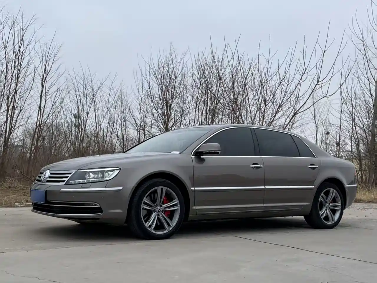 Volkswagen Phaeton 2015 Model 3.0L Exclusive Edition