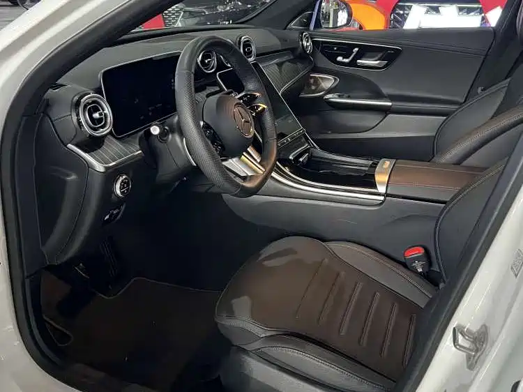 Mercedes-Benz C-Class 2025 C 260 L Night Sport Edition фото 4