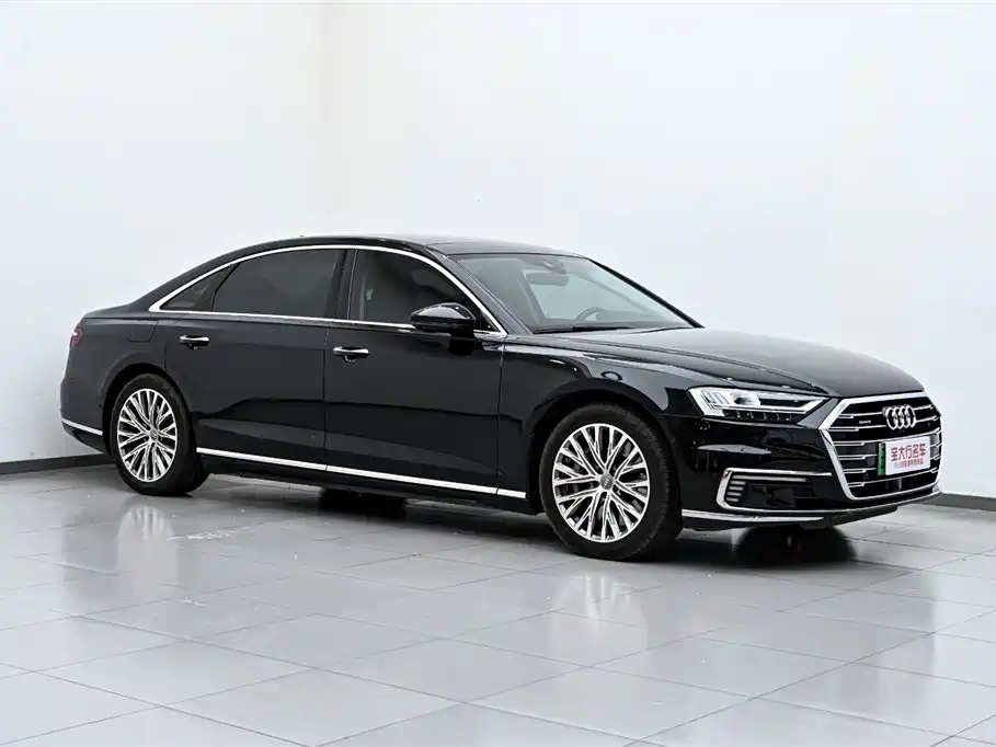 Audi A8 New Energy 2022 A8L 60 TFSIe quattro Collector's Edition фото 4