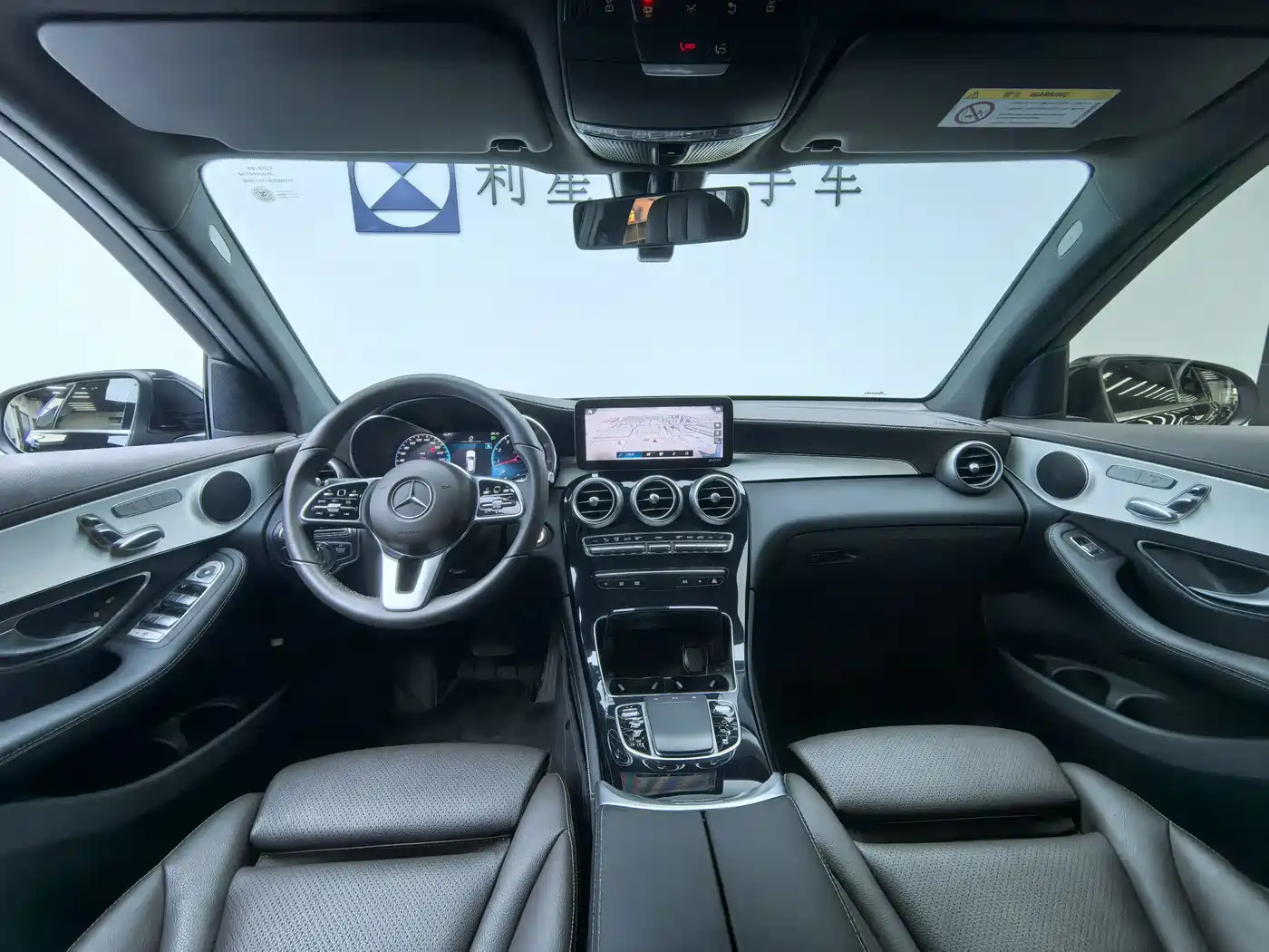 Mercedes-Benz GLC 2021 GLC 260 L 4MATIC Sporty фото 11