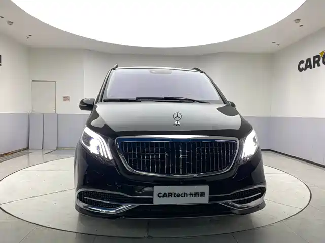 Mercedes-Benz V-Class 2022 V 260 Pilot Edition — фото 3