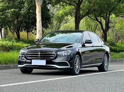 Mercedes-Benz E