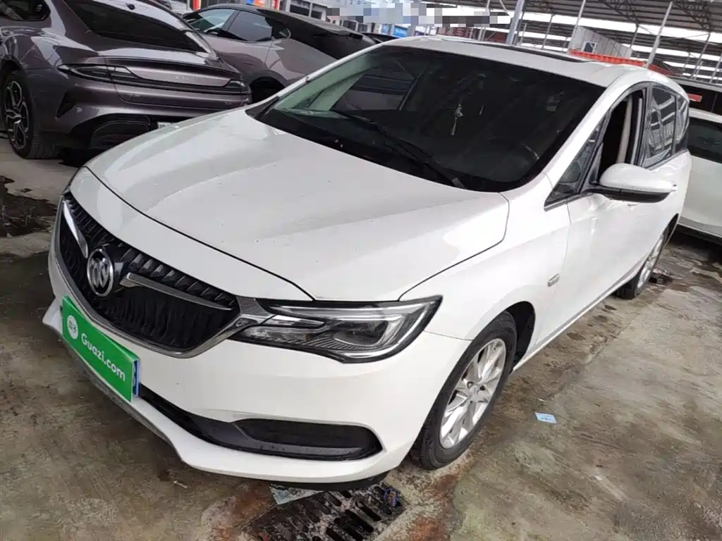 Buick GL6 2018 18T 6-Seater Luxury