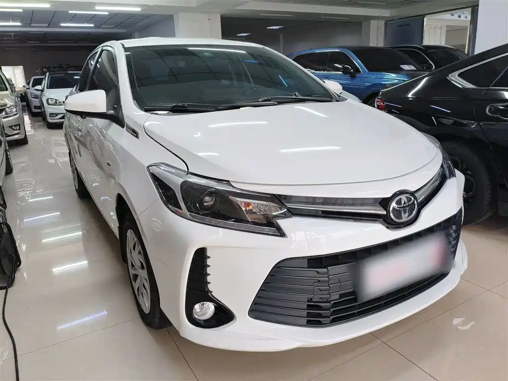 Toyota Vios 2022 1.5L 20th Anniversary Edition фото 4