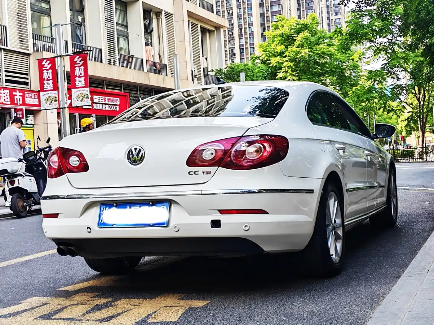 Volkswagen FAW-Volkswagen CC 2012 1.8TSI Luxury фото 4