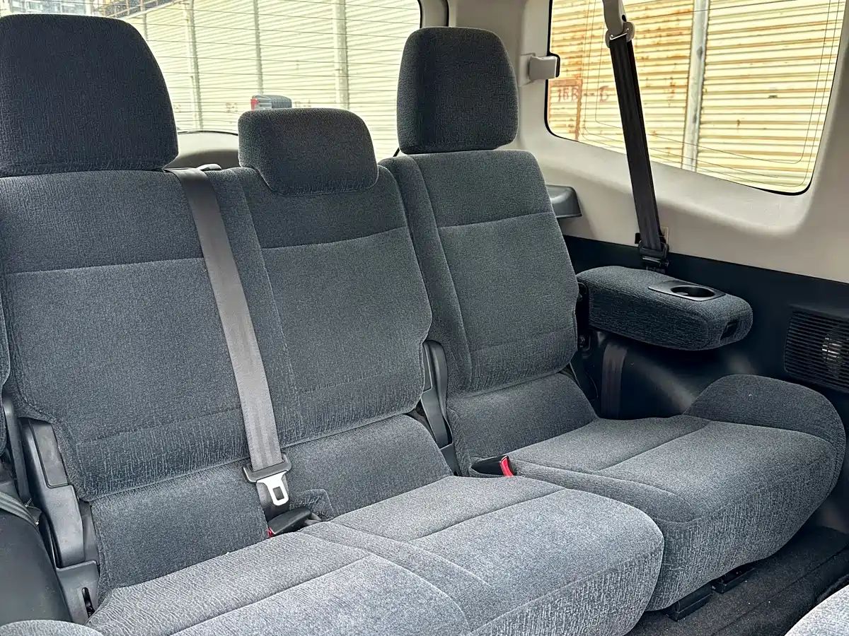 Mitsubishi Pajero (Import) 2008 3.8 3-door GLS Cool Edition фото 11