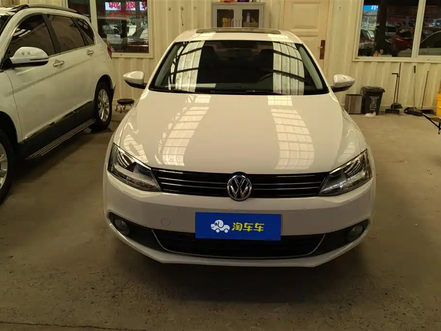 Volkswagen Sagitar 2014 1.4TSI Automatic Luxury фото 2