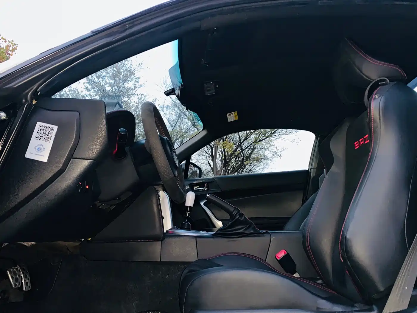 Subaru BRZ 2017 2.0i Manual type-S Edition фото 12