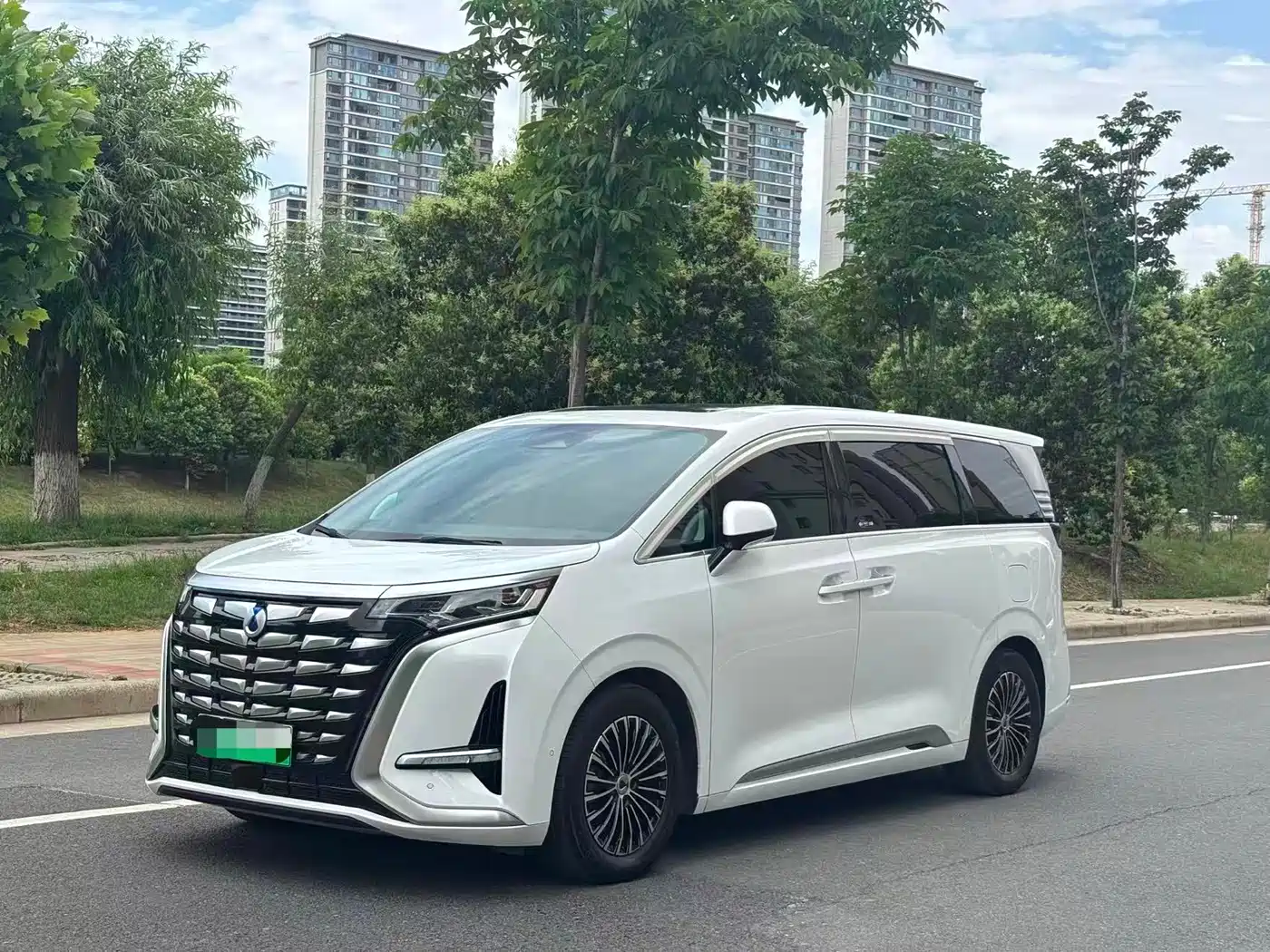 Denza D9 2022 DM-i 970 AWD Flagship
