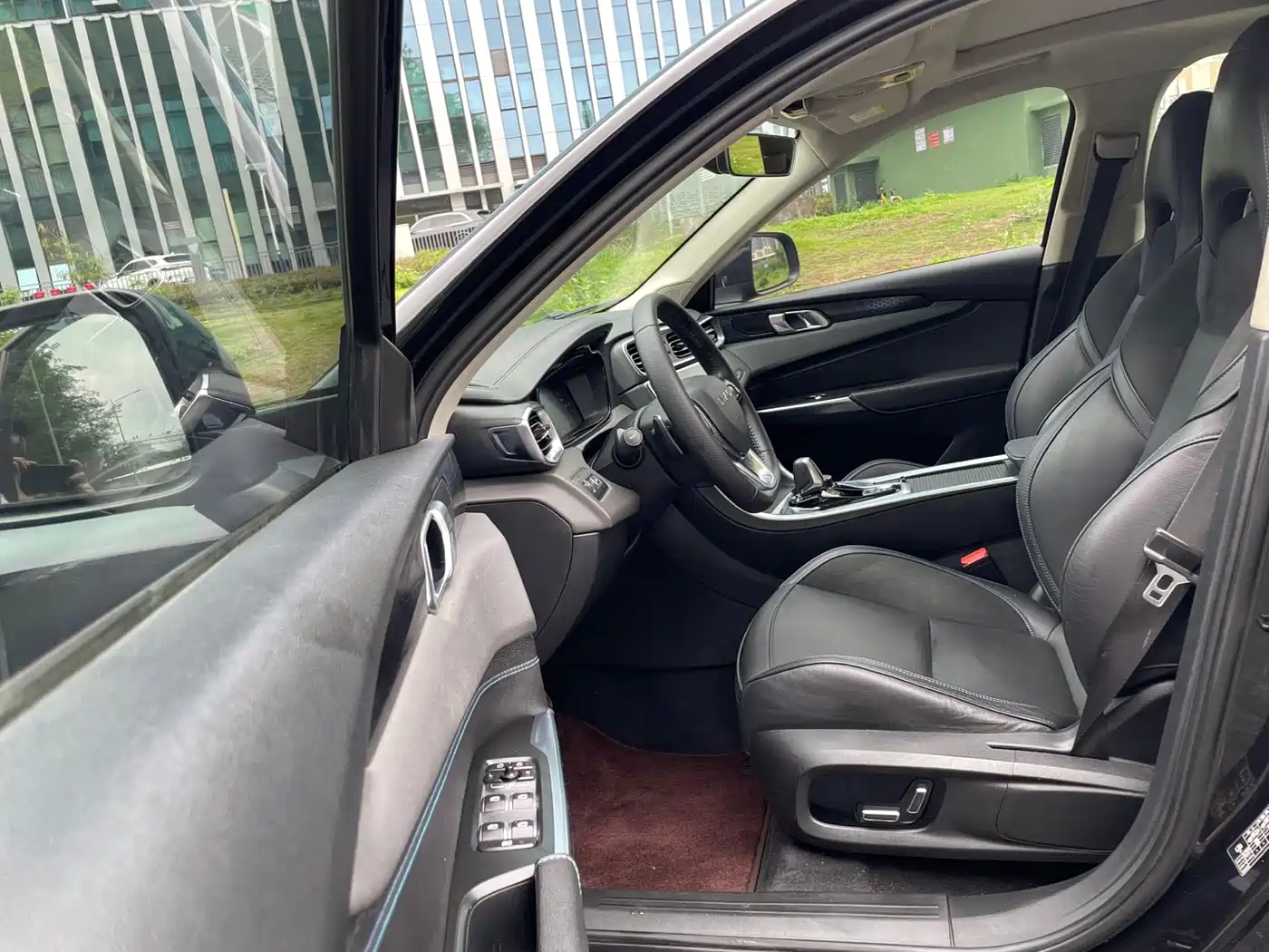 Lynk & Co 01 EM-P 2018 1.5T PHEV Power China V фото 6