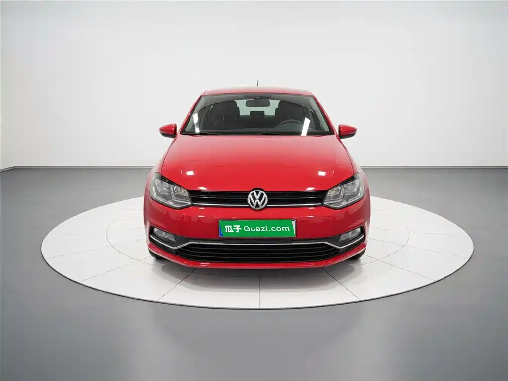 Volkswagen Polo 2014 1.6L Automatic Comfort Edition фото 3