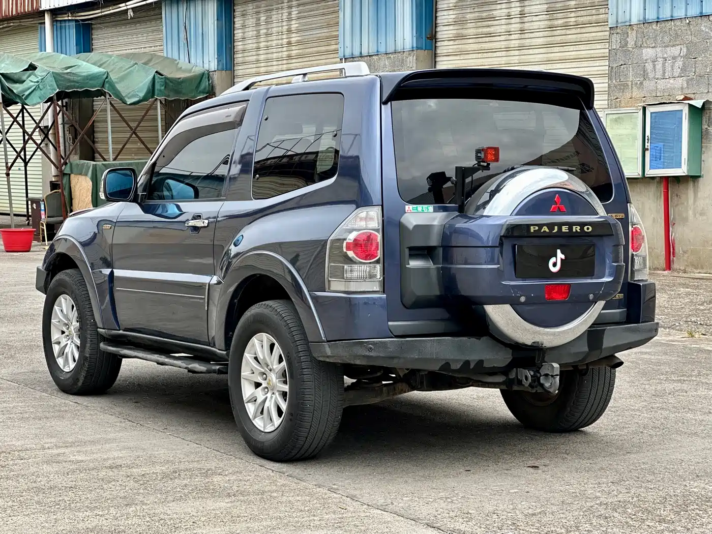 Mitsubishi Pajero (Import) 2008 3.8 3-door GLS Cool Edition фото 6
