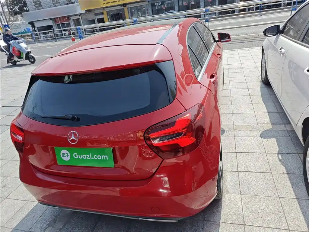 Mercedes-Benz A-Class (Import) 2017 Facelift A 200 Fashion фото 4