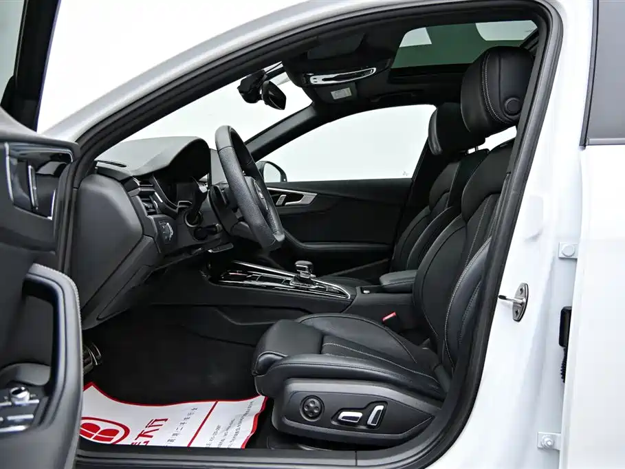 Audi A4L 2024 40 TFSI Luxury Dynamic фото 11