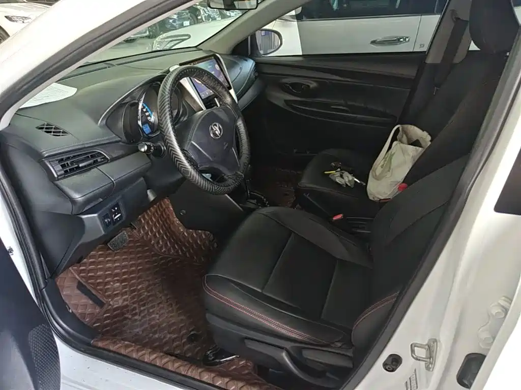 Toyota Vios FS 2017 1.5L CVT Fengchi Edition фото 15