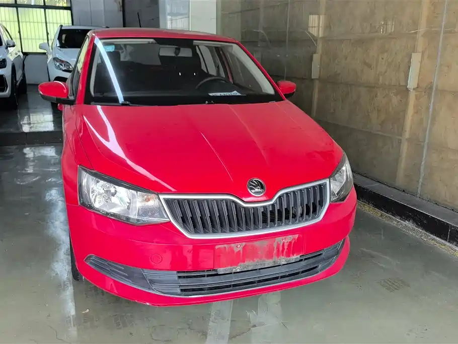 Škoda Fabia 2017 1.4L Auto Forward Edition фото 2