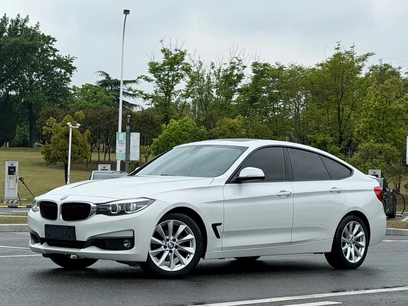 BMW 3 Series GT 2018 320i Fashion