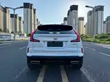 Фото 10 - Cadillac XT4
