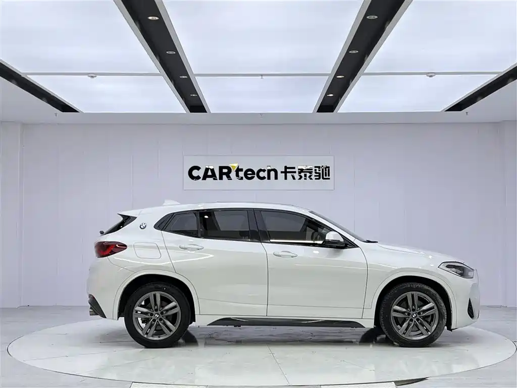 BMW X2 2020 sDrive25i Leading M Sport Package фото 4