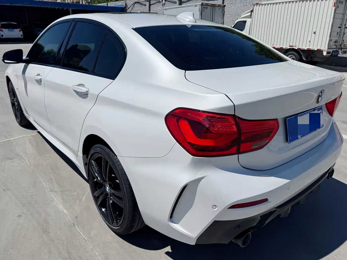 BMW 1 Series 2021 125i M Sport Black Night Edition фото 3