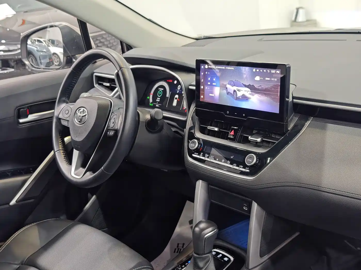 Toyota Frontlander 2023 2.0L Smart Hybrid Dual Engine Prestige Edition фото 9
