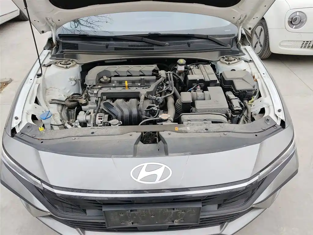 Hyundai Elantra 2023 1.5L CVT GLX Elite Edition фото 20