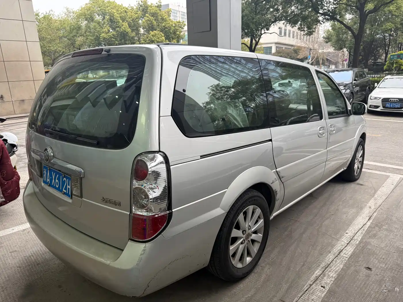 Buick GL8 2014 2.4L Classic Edition фото 5