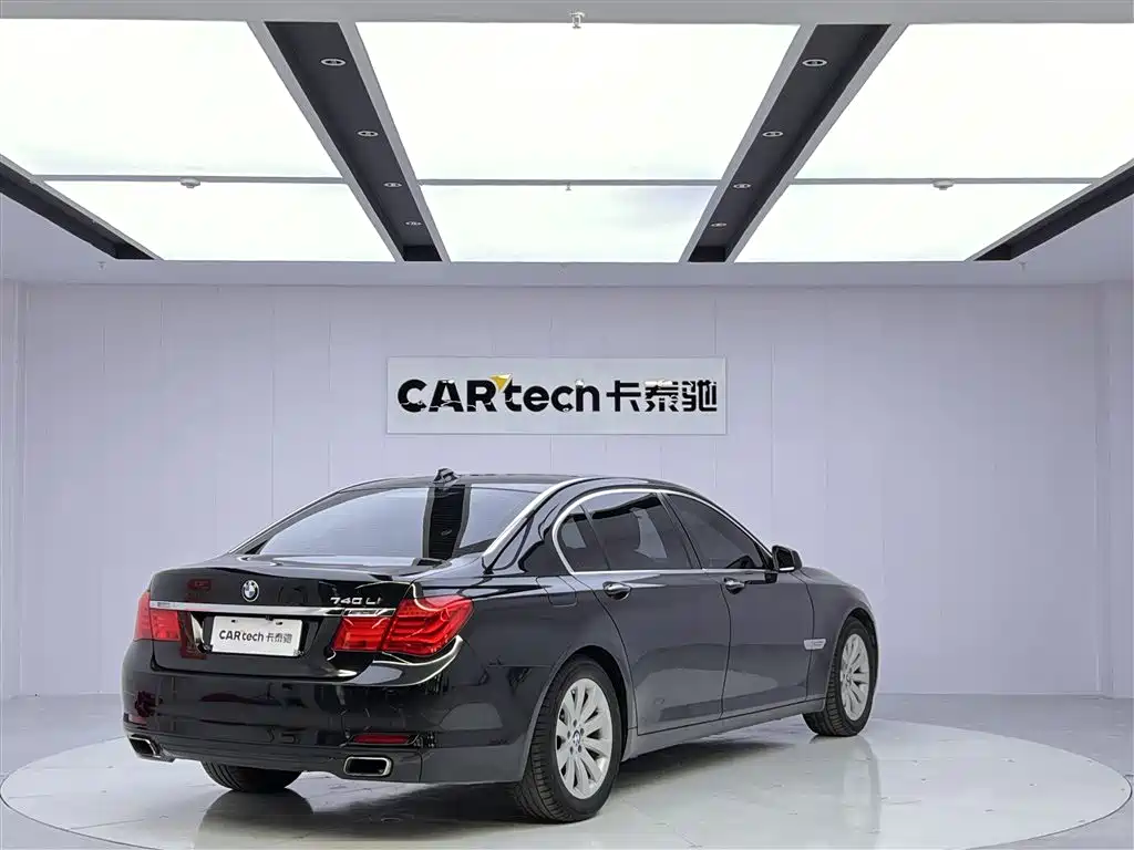 BMW 7 Series 2009 Model 740Li Leading Edition фото 5