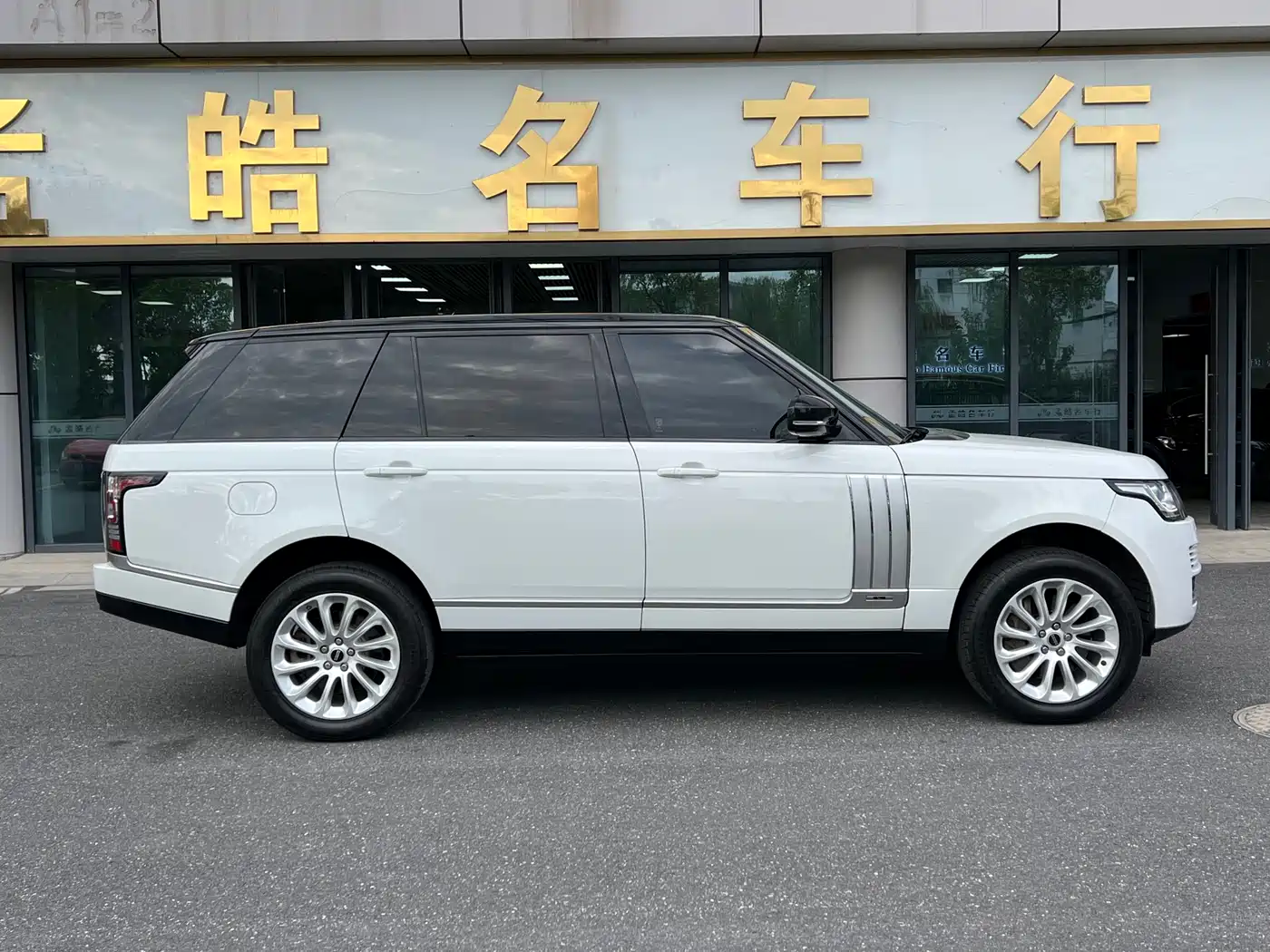 Land Rover Range Rover 2016 3.0 SC V6 Vogue LWB фото 4