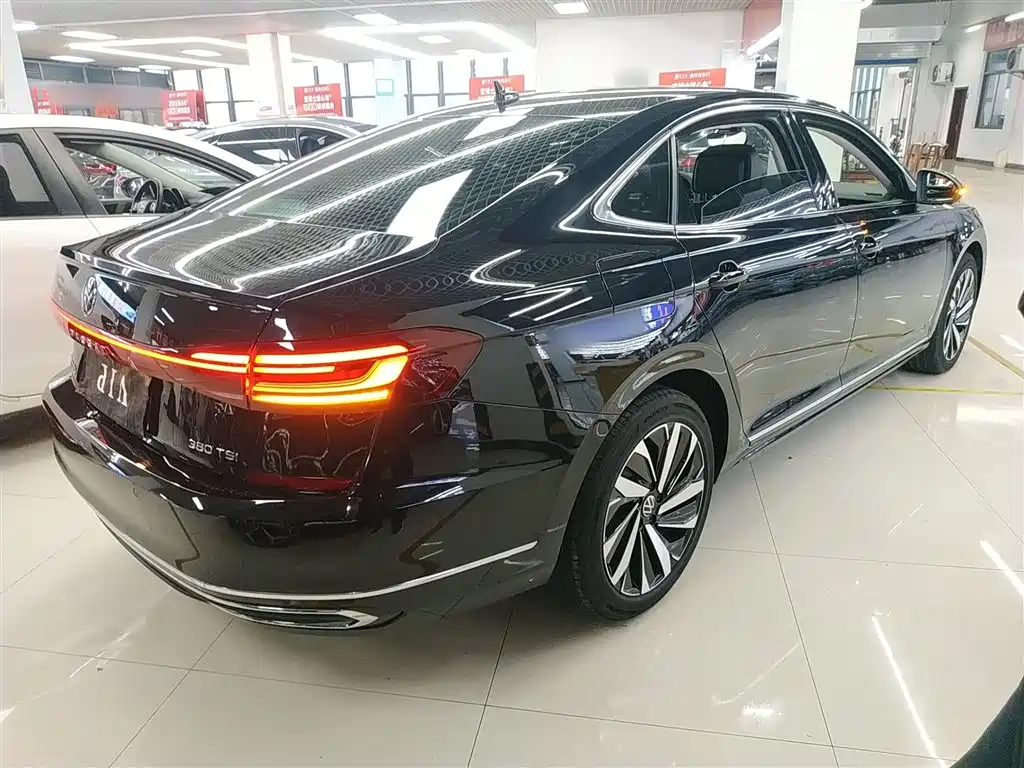 Volkswagen Passat 2024 380TSI Dragon Soaring Edition фото 5