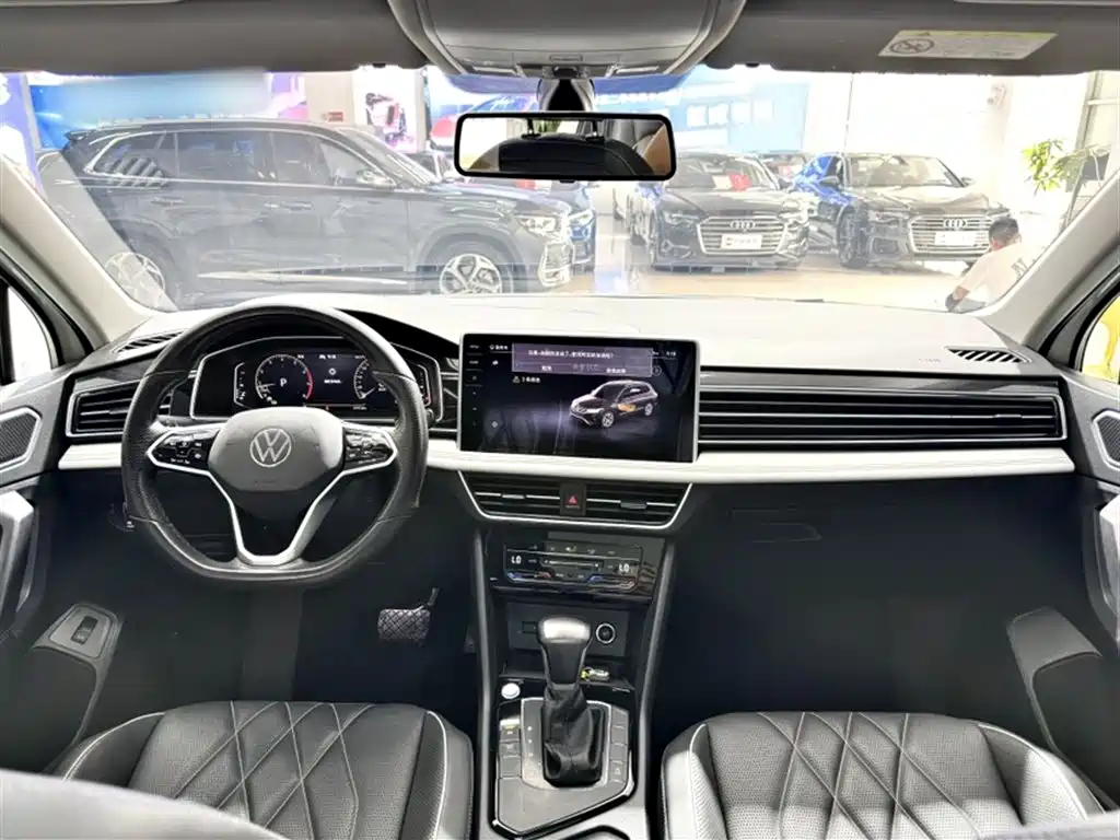 Volkswagen Tiguan L 2022 330TSI Automatic 2WD Smart Edition фото 8