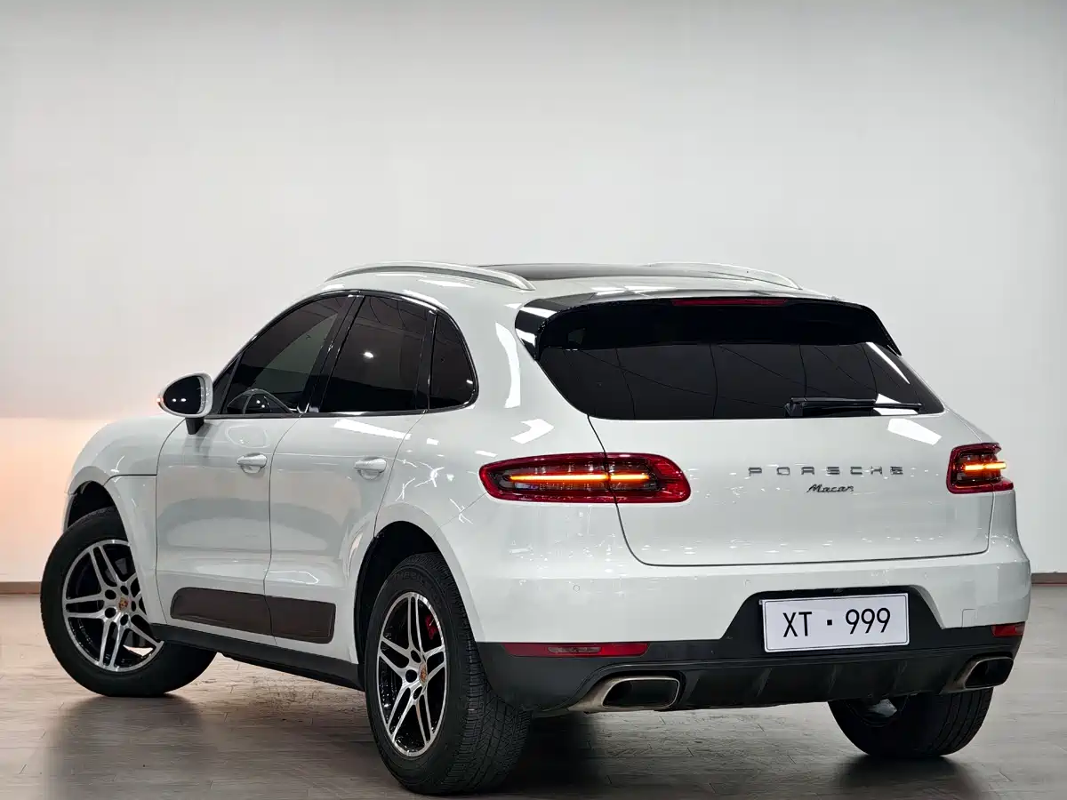 Porsche Macan 2017 Macan 2.0T фото 3