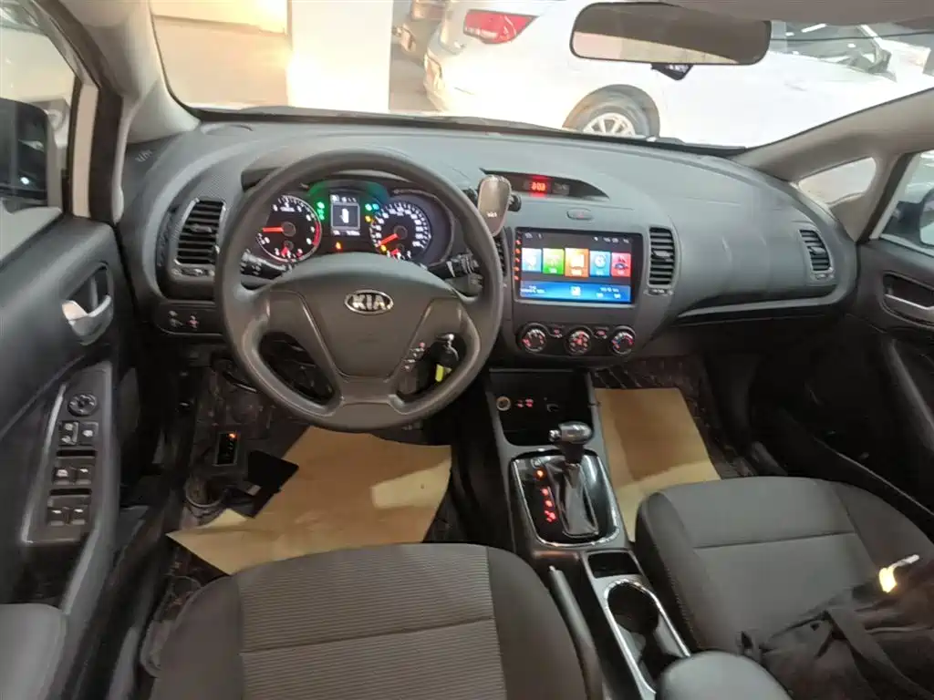 Kia K3 2016 1.6L Automatic GL фото 10