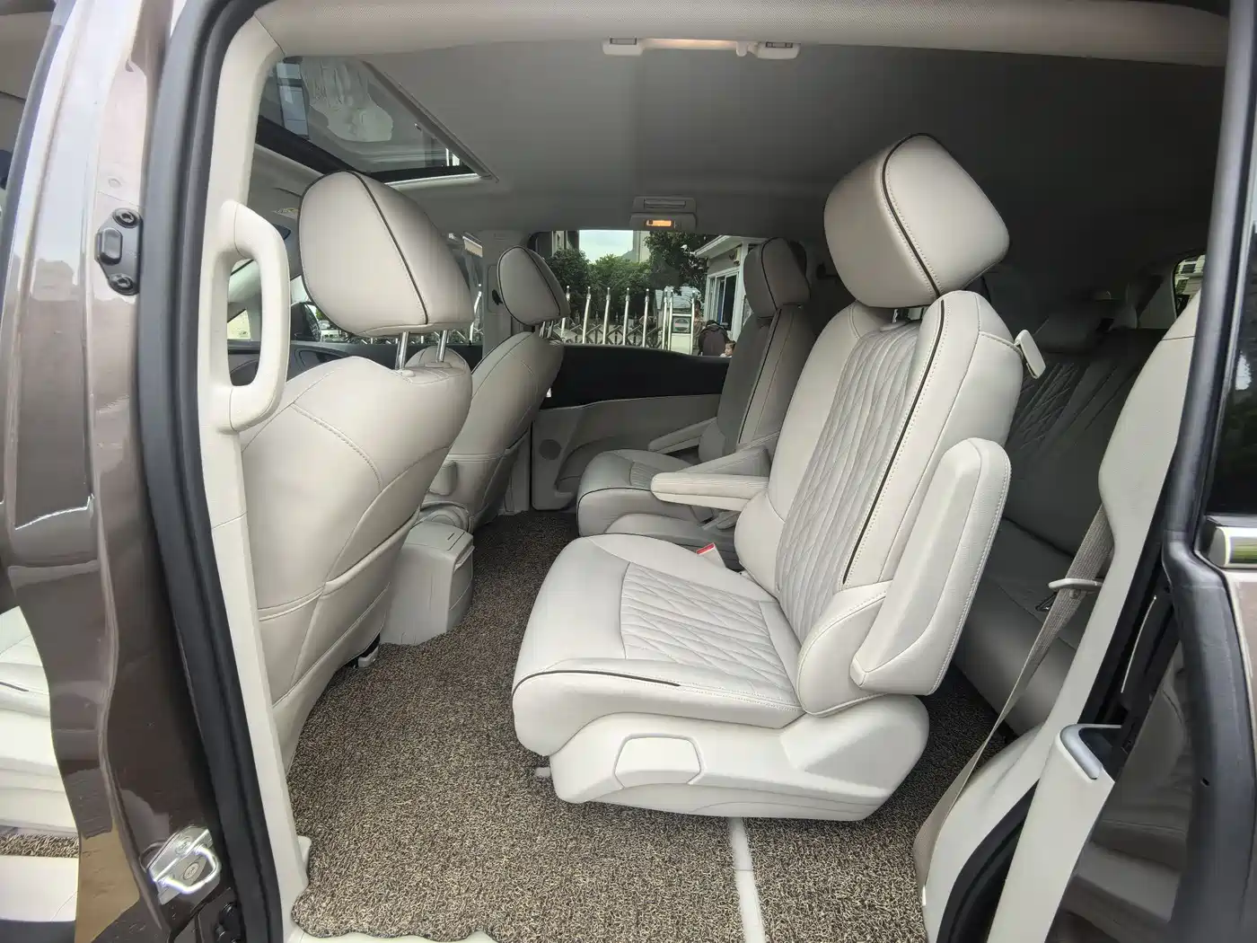 Buick GL8 2022 Land Business Class 652T Luxury фото 8